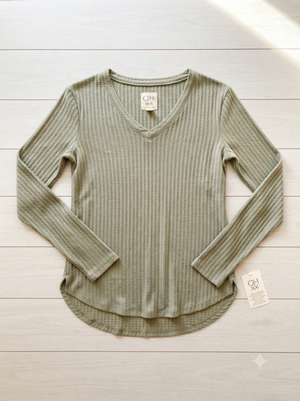 Chaser Sage Green Waffle Knit Thermal Long Sleeve V-Neck Top Women's Size Small